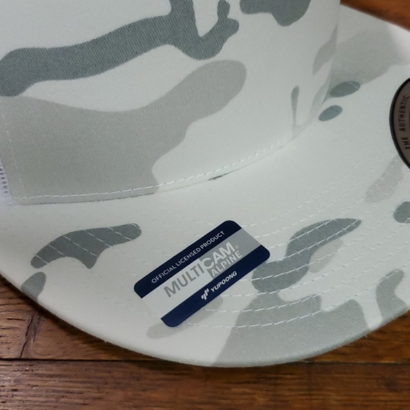 COPY - YUPOONG, NWT, MULTCAM, ARID, SNAPBACK, TRU… - Picture 5 of 6